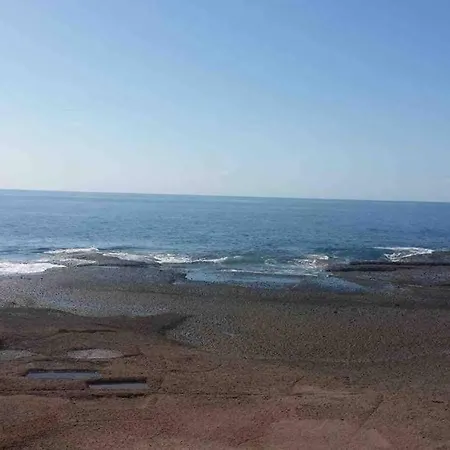 Las Arenas * La Mareta